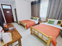 Dunhuang Silk Road Impression Boutique Inn (Mingsha Mountain Crescent Spring Store)