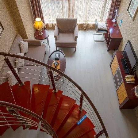 Yijia City Hotel (Mianyang Tieniu Square)