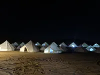 Manyan Star Tent Camping Base Hotels in Zhongwei