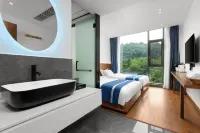 Mount Fanjing Fan Jian Homestay (Mount Fanjing Scenic Area East Gate) - balcony