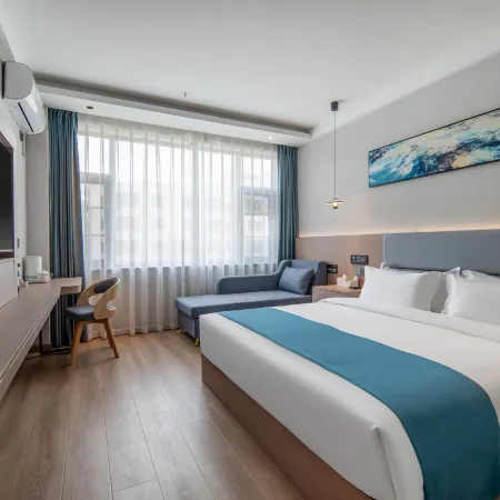 Boya Hotel (Dali Erhai Park High-speed Railway Station)