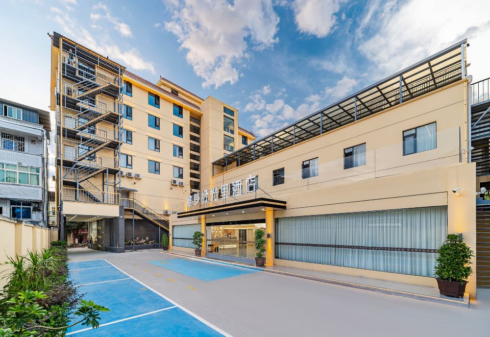 hotel overview picture