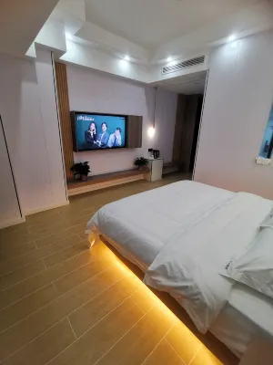 Linying Jiduo Smart Apartment