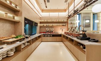 Yibo Hotel (Qianjiang Century City Store)