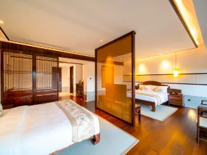 Yunfu Xinxing Chanquan Resort Hotel