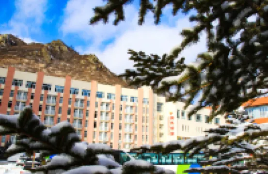 Shuanglong Hotel Hotels near Wan Long Paradise Resort