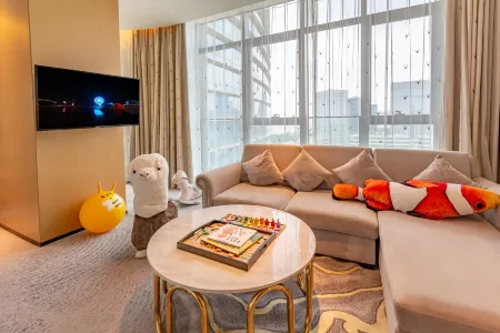 Kangqiao Lakeview Hotel