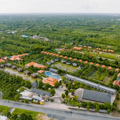 Cantho Eco Resort Hotels near South Can Tho University