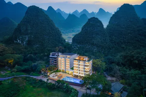 Miao Zai Shan Ye resort hotel (Yangshuo Yulong River Qian Gu Qing Branch)