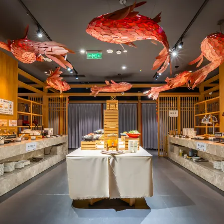 QIANNA HOTEL (Jinan Daming Lake Branch) Отели рядом с достопримечательностью «Озеро Дамин»