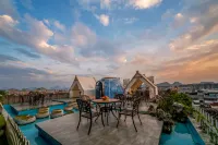A thousand purple and red roof garden hotel (Guilin Liangjiang Sihu Scenic Area) - palestra