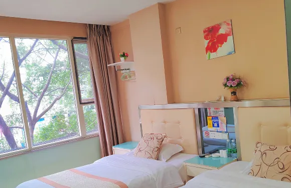 隆昌九天商務酒店