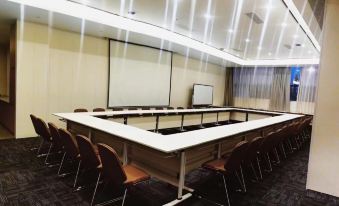 Atour Hotel Yangzhou East High Speed Railway Station
