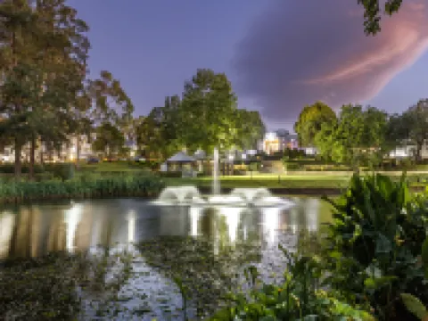 Crowne Plaza HAWKESBURY VALLEY by IHG ウィンザーのホテル