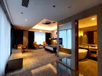 DiJianNanShan Garden Hotel (Xiane Lake Tourist Area) Hotel dekat Shangluo Lianhu Park