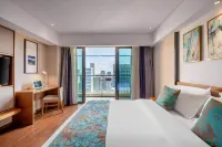Qiansu Ruijin Sky Cinema Hotel (Guanshan Lake Financial City Branch)