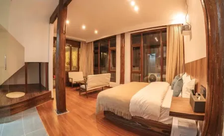 Yang · Wonderland Inn