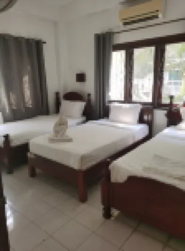 V V Guesthouse Hotels in 