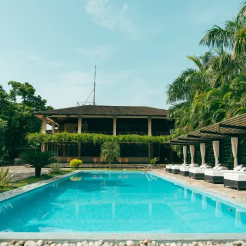 Kasara Resort Hotels near Chitwan National Park