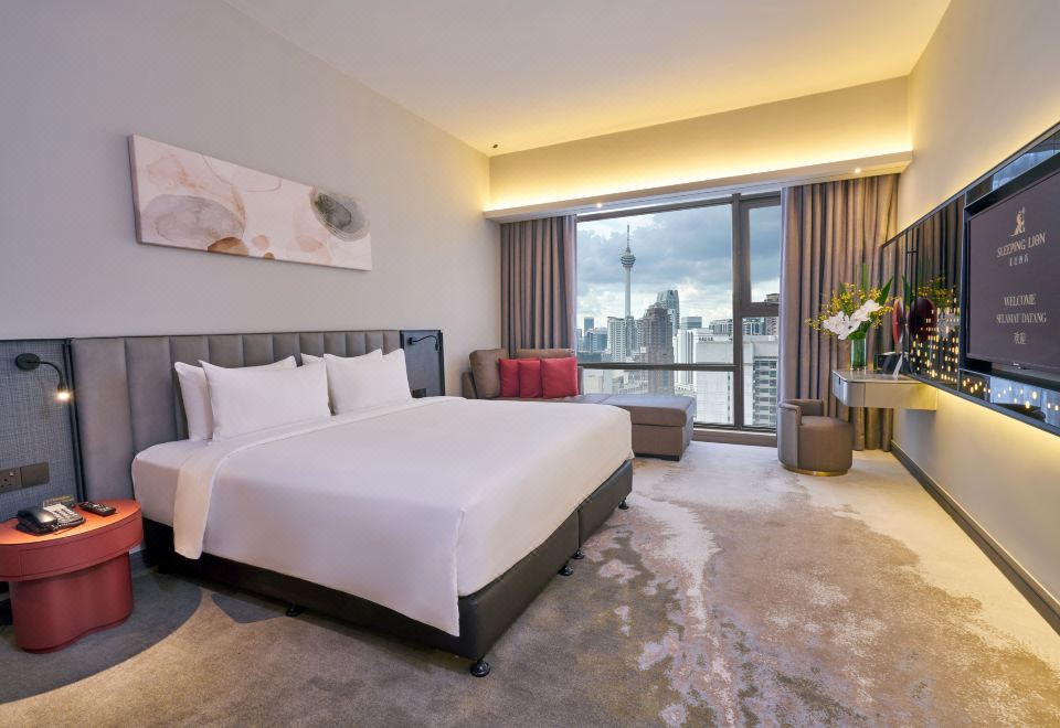 슬리핑 라이온 스위트의 넓은 객실 내부