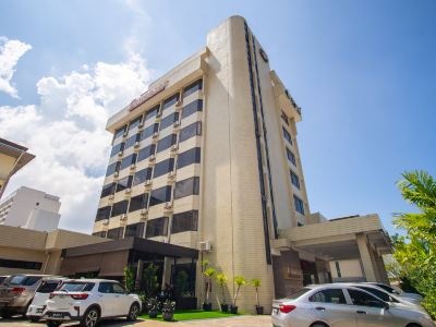Somerset Hotel