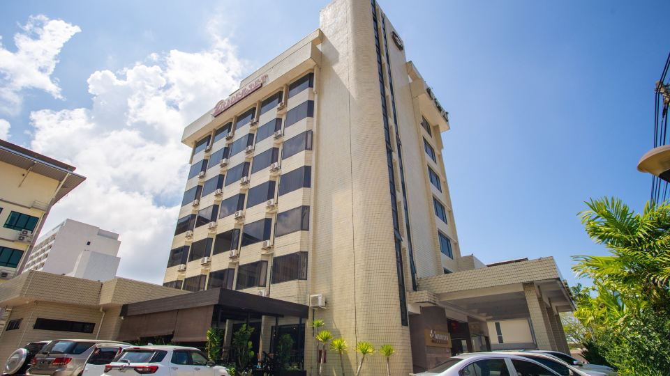 Somerset Hotel