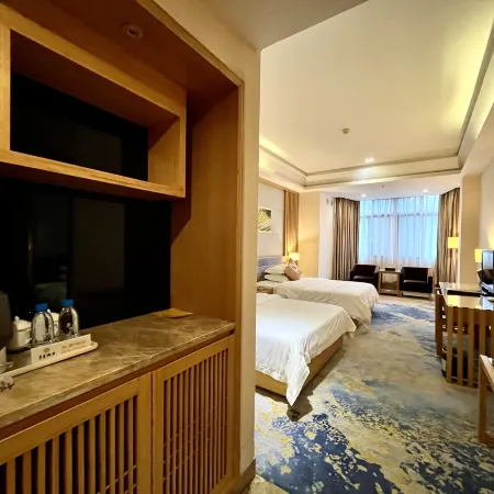 Huayu Holiday Hotel