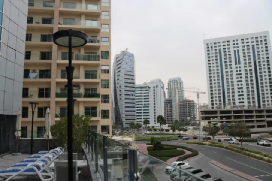 Golden Tulip Media Hotel