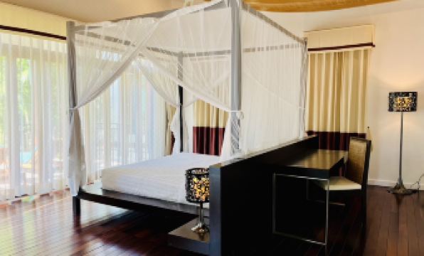 Amatapura Beachfront Villa 12