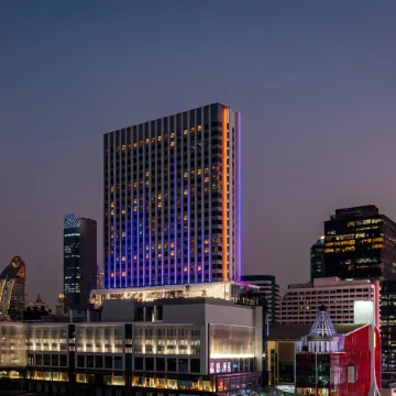 Moxy Bangkok Ratchaprasong Отели рядом с достопримечательностью «Центральный мир»