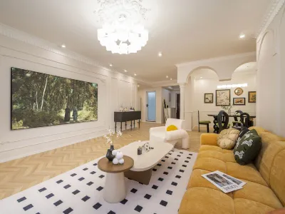 ONE·NIGHT Cinema Hotel (Jianghan Road Pedestrian Street) โรงแรมใน