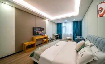 Liping Yihe Shangpin Hotel