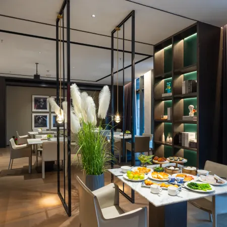 Yue Sky Hotel (Yichun Runda International Store)
