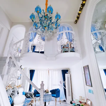 Fairy Tale Castle Apartment (GuotaiRioMall, Jilin University, Changchun)