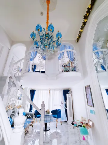 Fairy Tale Castle Apartment (GuotaiRioMall, Jilin University, Changchun) Hotel di 