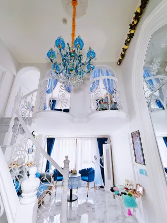 Fairy Tale Castle Apartment (GuotaiRioMall, Jilin University, Changchun) Отели рядом с достопримечательностью «Jilin University(Nanhu Campus)»