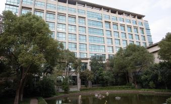 Yincheng Hotel (Ningbo Yinzhou Communist Party School Logistics Service Center)