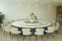 Dongfang International Hotel