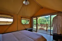 Yuyao Zhongcun Lunya Mountain Outdoor Tent Hotel