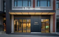 S · Terrace Hotel