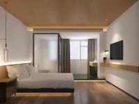 HEYI HOTEL（Haikou Meilan International Airport）