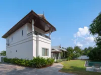 Heritage Hermit villa Pattaya Hotels near Wat Khao Din Temple