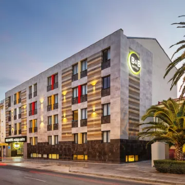 B&B Hotel Málaga Centro Hotels near Malagueta Beach