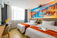 Dujiangyan KMF Yingsu Smart Hotel (Dujiangyan Scenic Area)