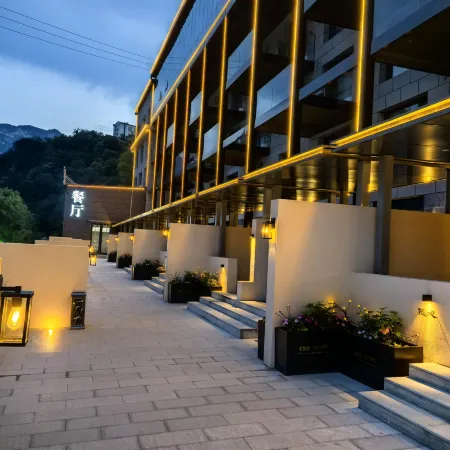 Huguan Xinghengyang Holiday Hotel