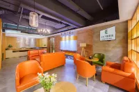 Elong Wanguo Hotel (Dalian Jinma Road Light Rail Station Store) - 3-نجوم