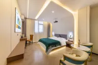 Jingdezhen Xiqing Hotel (Yuyao Jingxiang Branch) Hotels near Ancient Stage of Wuwang Temple