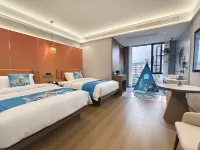 Neixiang Qihu Huayue Hotel (Liyuan Villa)