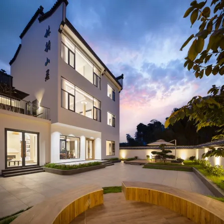 Shimen Linyun · Natural Oxygen Bar Resort Homestay (Wuyuan Yueliangwan)