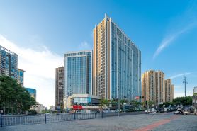 美度智能酒店(重慶江北國際機場寶聖湖地鐵站店)